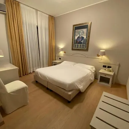 Cinzia Ristorante Christian E Manuel Отель Верчелли