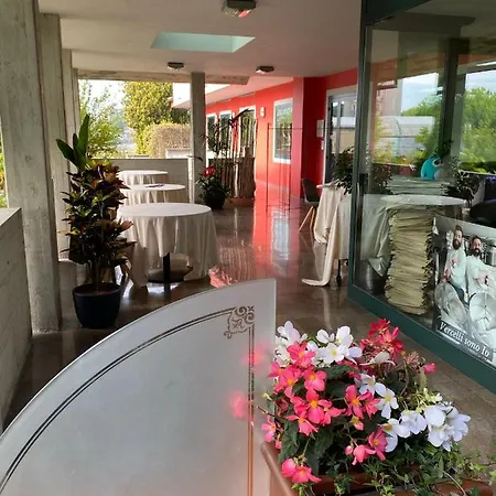 מלון Cinzia Ristorante Christian E Manuel ורצ'לי