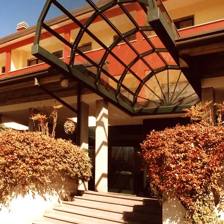 Cinzia Ristorante Christian E Manuel 3*