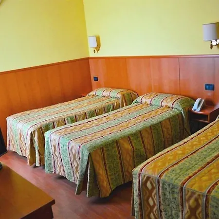 Cinzia Ristorante Christian E Manuel Otel 3*