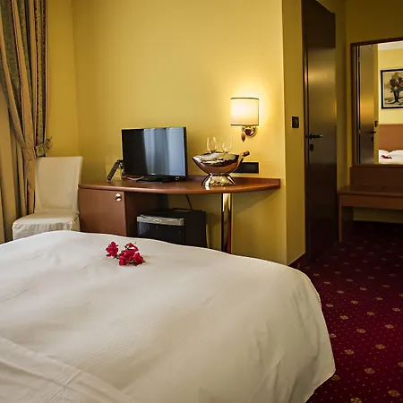 Otel Cinzia Ristorante Christian E Manuel