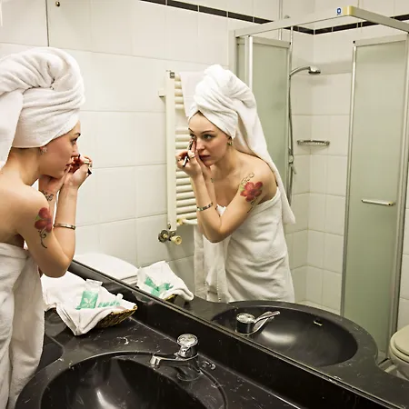 Cinzia Ristorante Christian E Manuel Otel 3*