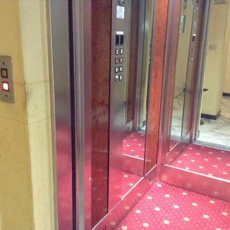 Cinzia Ristorante Christian E Manuel 3* Верчелли