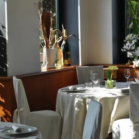 Отель Cinzia Ristorante Christian E Manuel 3*